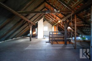 Spitzboden als Ausbaureserve oder Lagerplatz