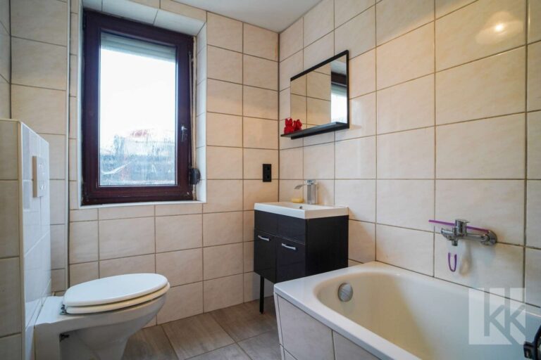 Badezimmer EG