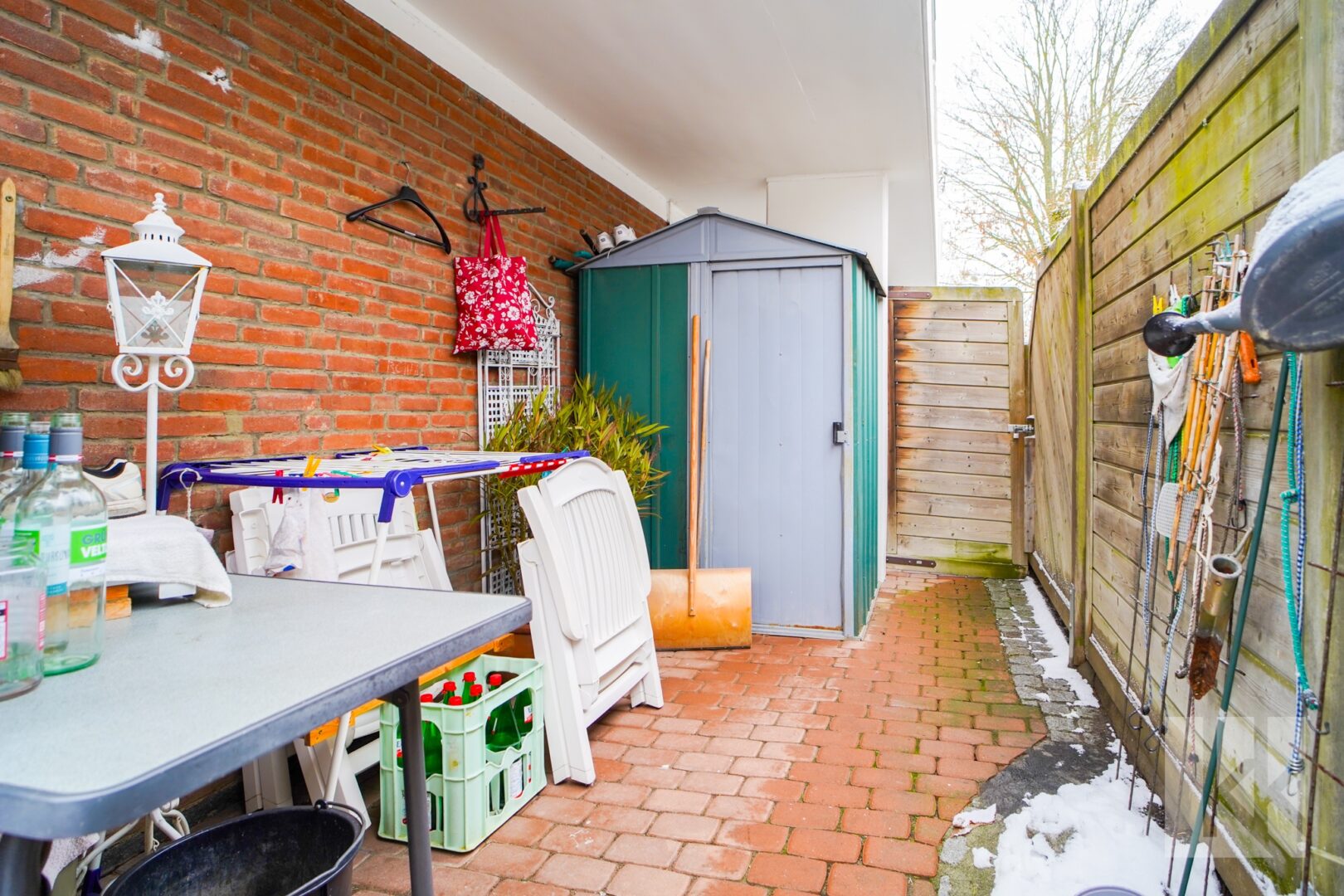 …viel Platz und Geräteschuppen