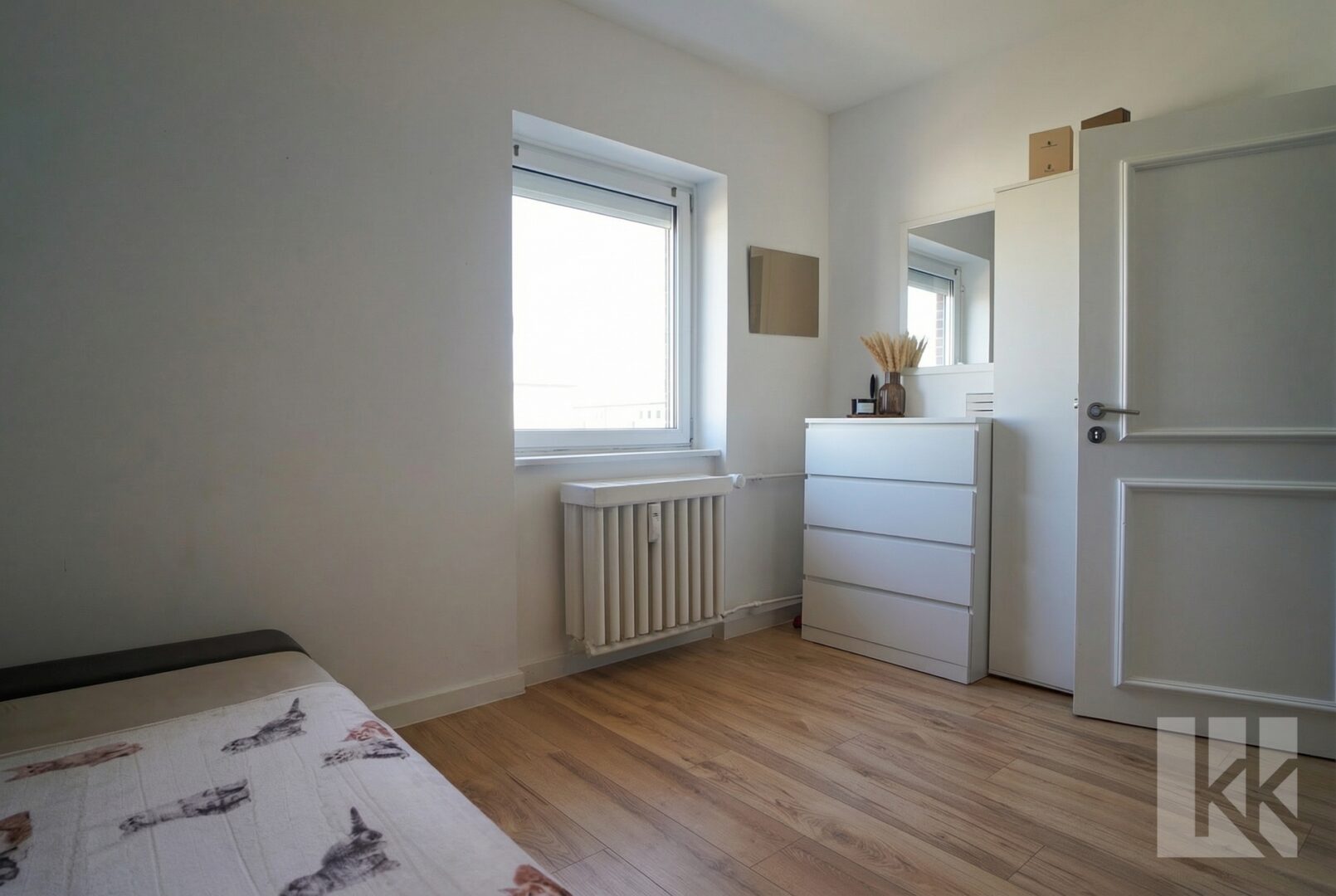 Ein weiteres Schlaf-, Kinder-, Arbeits- oder Gästezimmer