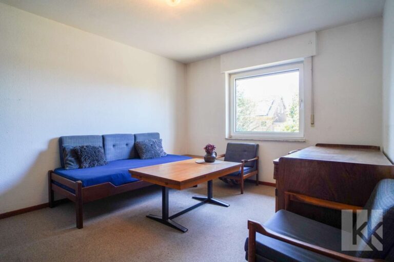 Auch im Erdgeschoss: Das erste Zimmer