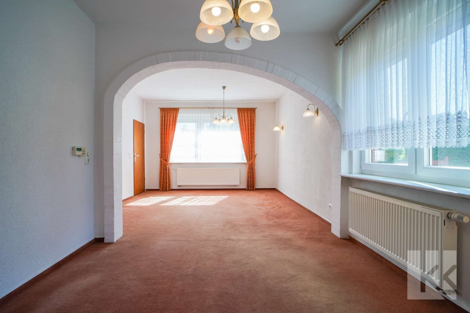 Großes Wohzimmer