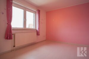 Ein weiteres Schlaf-, Kinder-, Arbeits- oder Gästezimmer