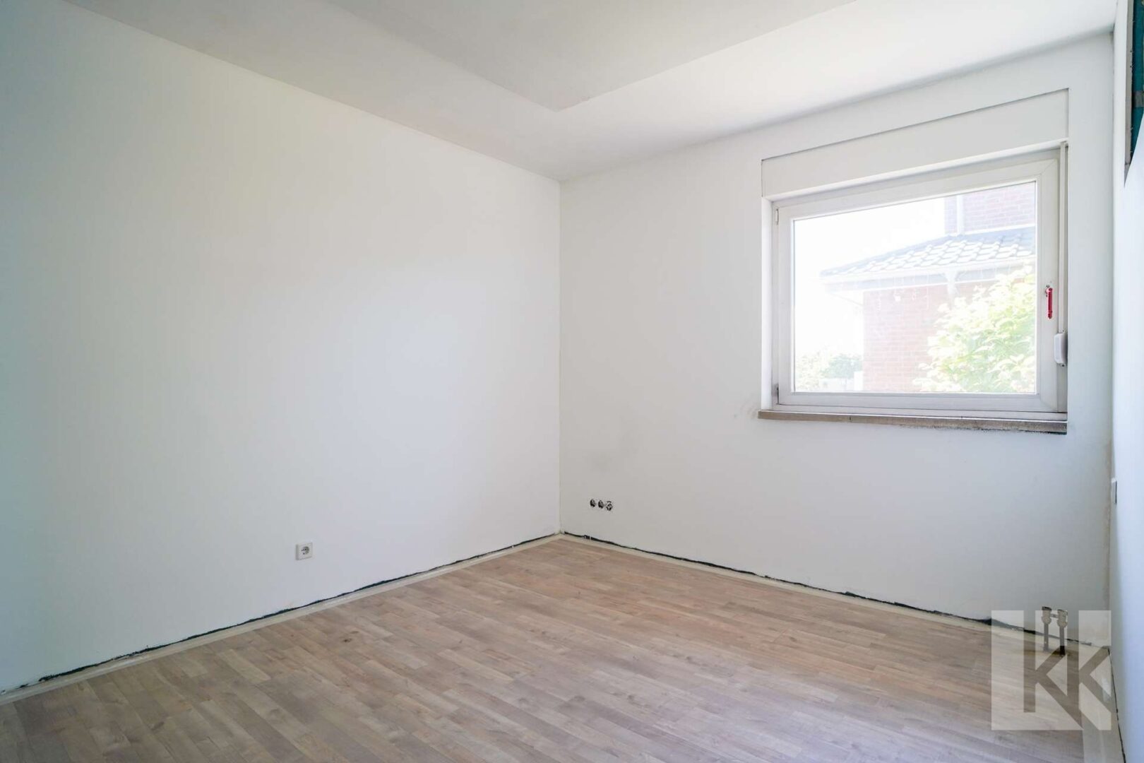 Arbeits- oder Gästezimmer im Erdgeschoss
