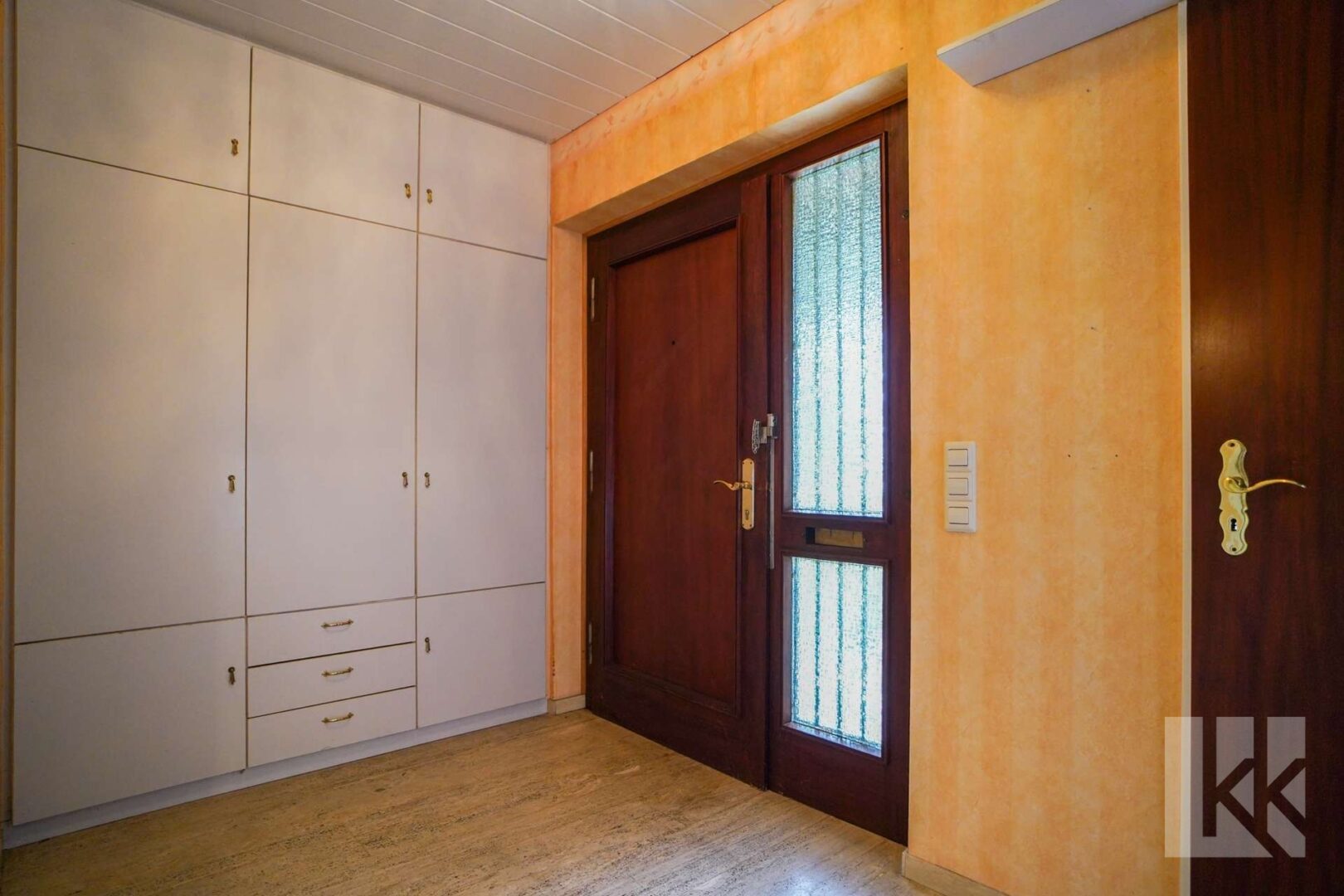 Eingangsbereich innen mit Platz für die Garderobe