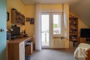 Beide Zimmer verfügen über einen Zugang zum...