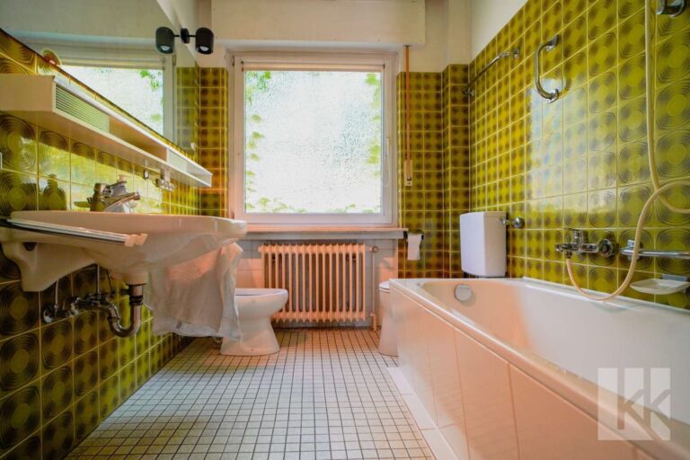 Badezimmer EG
