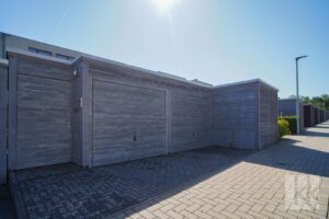 Das Carport bietet...
