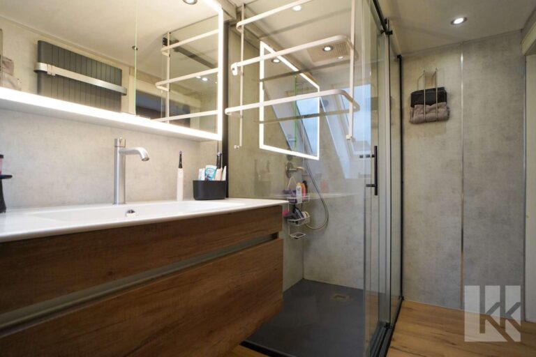 ...großer Dusche