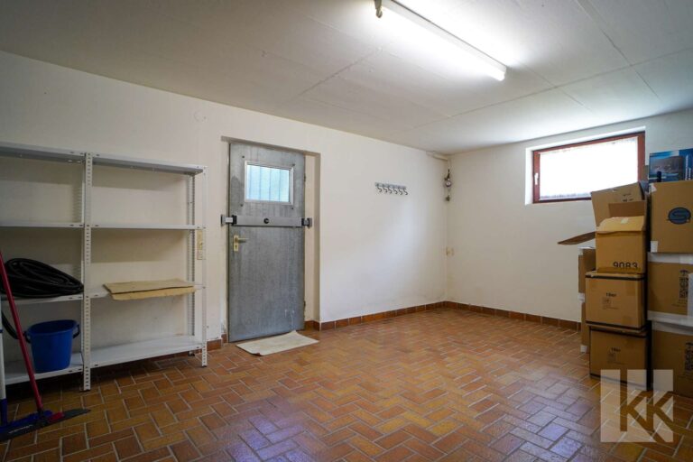sowie der Ausgang.