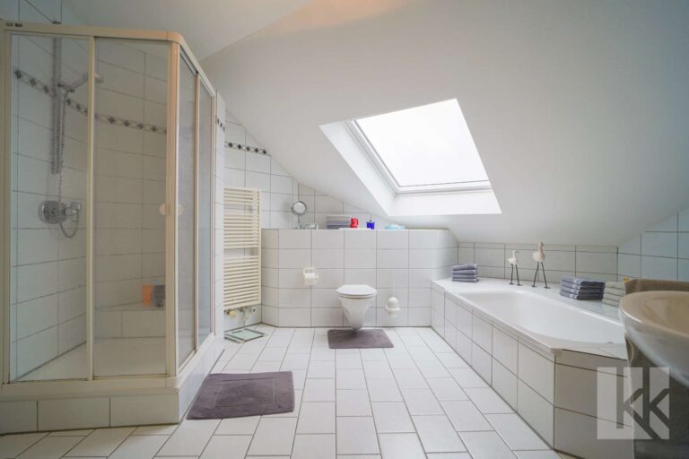 ...Dusche und Tageslicht