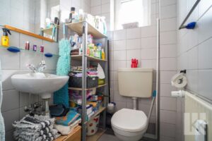 ...nebst Gäste WC.